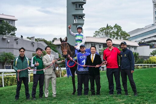 Voyage Bubble wins G1 Hong Kong Gold Cup